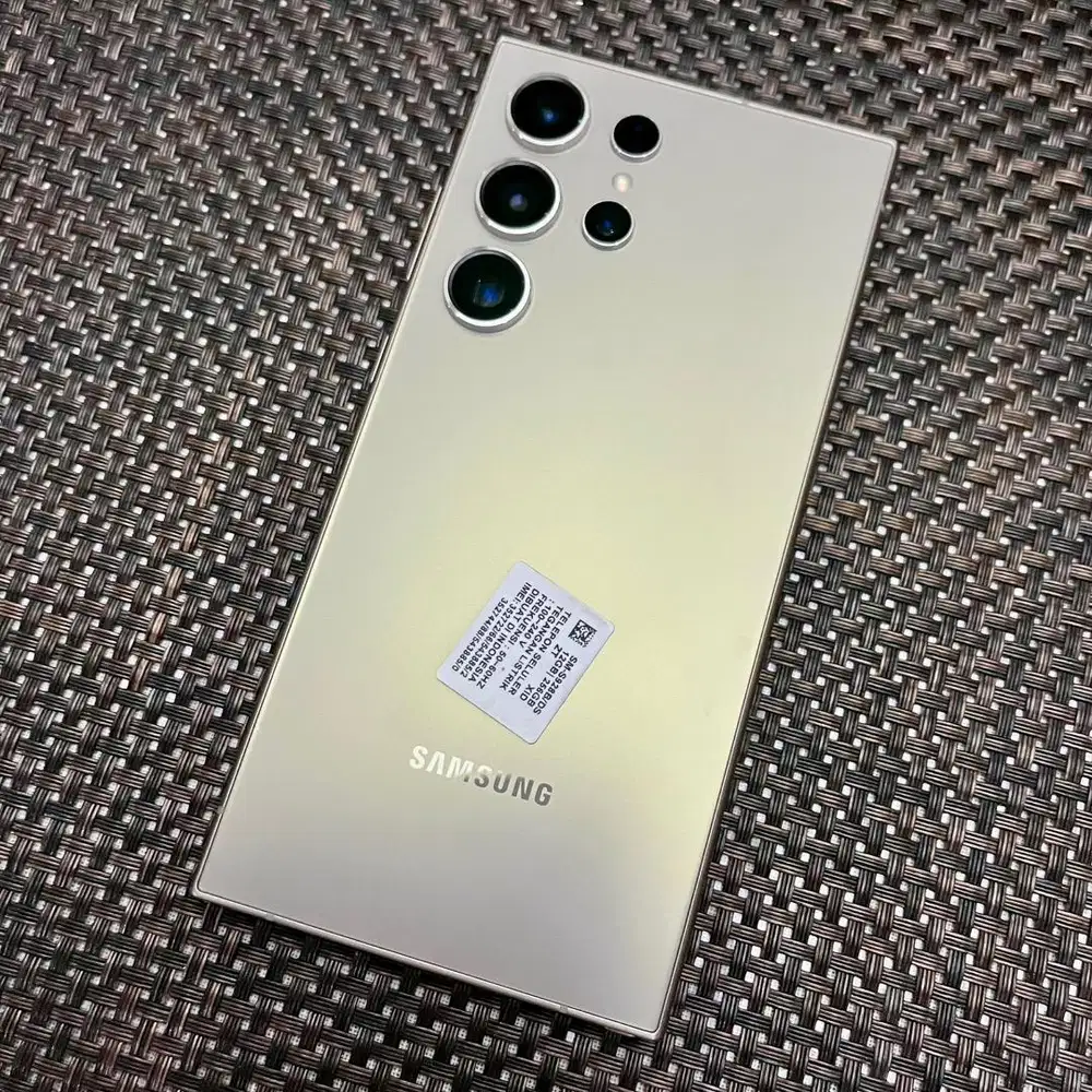 Samsung Galaxy S24 Ultra 12/256gb SEIN Resmi Second Fullset