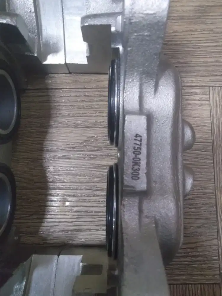 Kaliper fortuner VRZ 47750 - 0K300 Depan Kiri