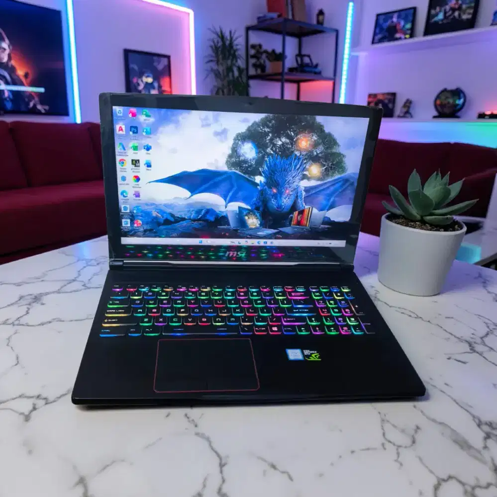 MSI GE63VR 7RF Raider  i7-7700HQ  NVIDIA GeForce GTX 1070 8GB GDDR5