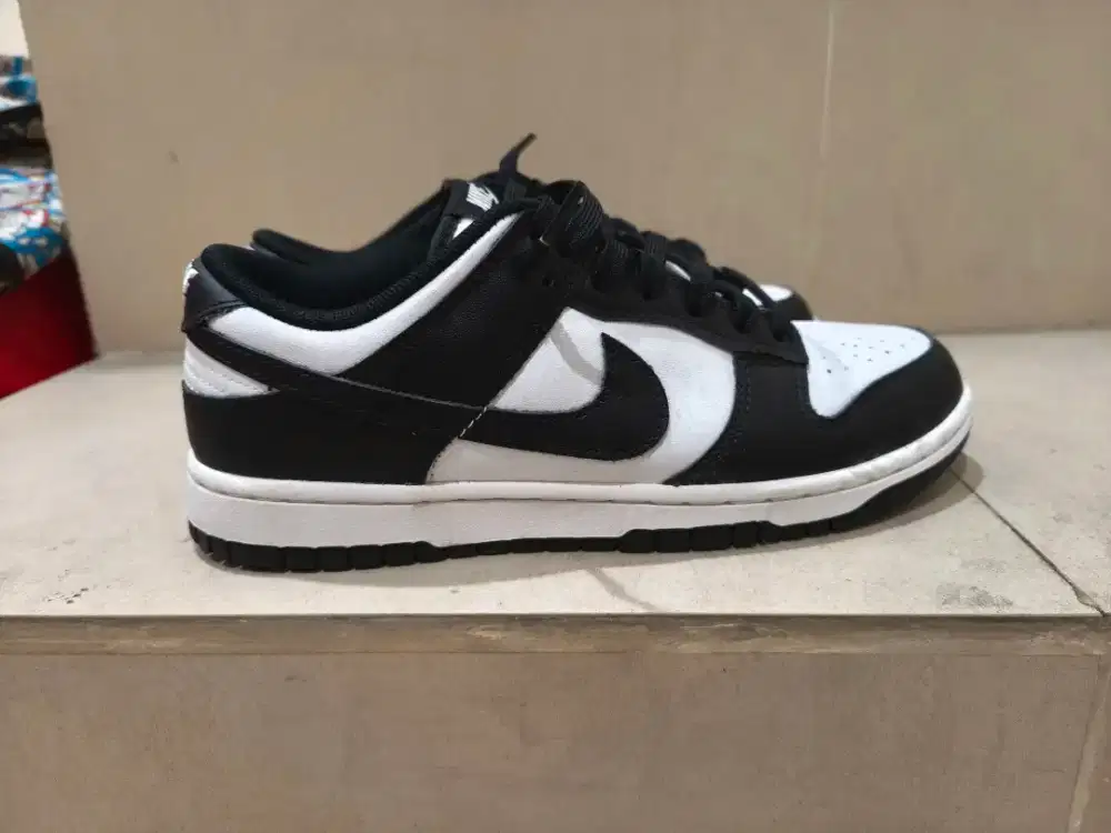 Sepatu Nike Dunk Low Panda Second Like New