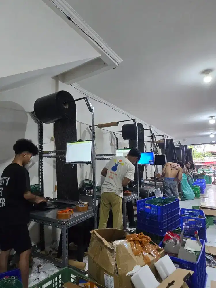 DIPERLUKAN ADMIN ONLINE SHOP