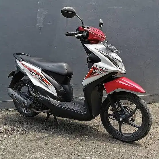Honda Beat FI Sporty CBS ISS 2015