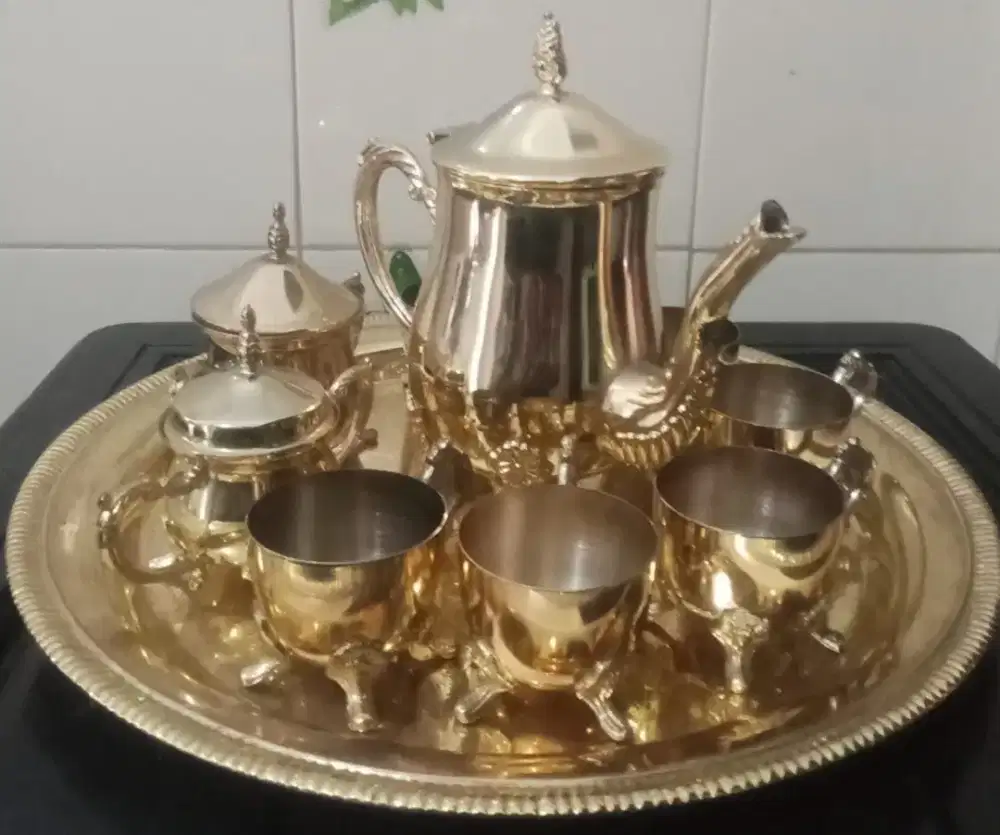 Pajangan/hiasan teko antik