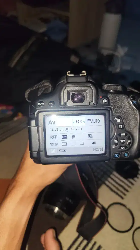 CANON 750D + LENSA KID 18-55 + LENSA YONGNOO 35 f 1,4