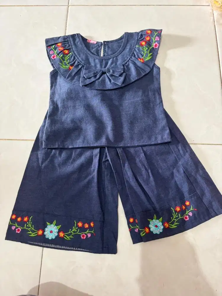 Setelan anak perempuan umur sd 3thn