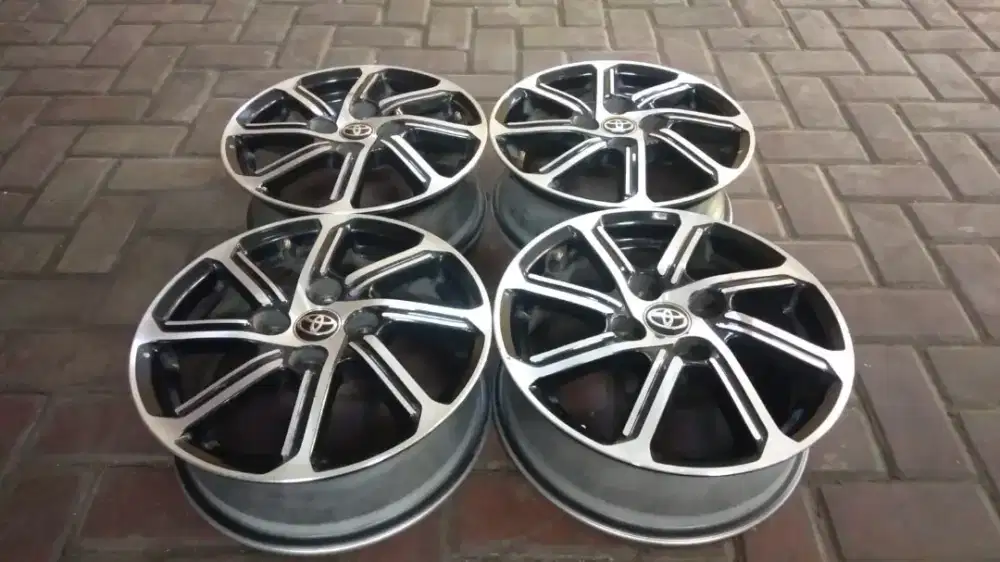 Velg Ori Calya Sigra TRD Sportivo R14 Agya Ayla Wagon Picanto Atoz m