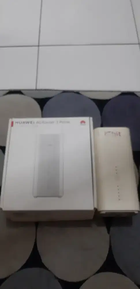 Modem router B818 telkomsel ada dus lengkap