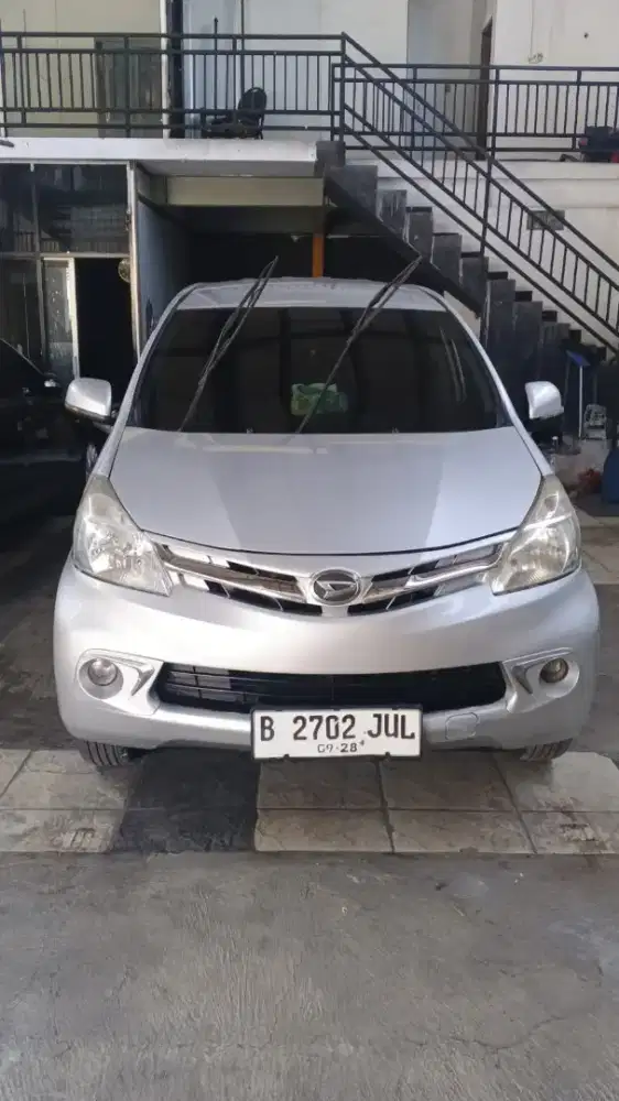 Xenia 2013 R Deluxe Manual Low km Tangan pertama