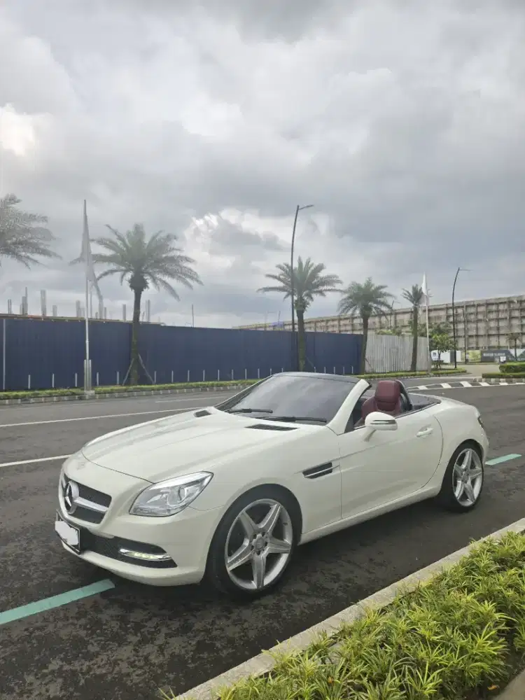 DIJUAL CEPAT MERCY SLK200 2012