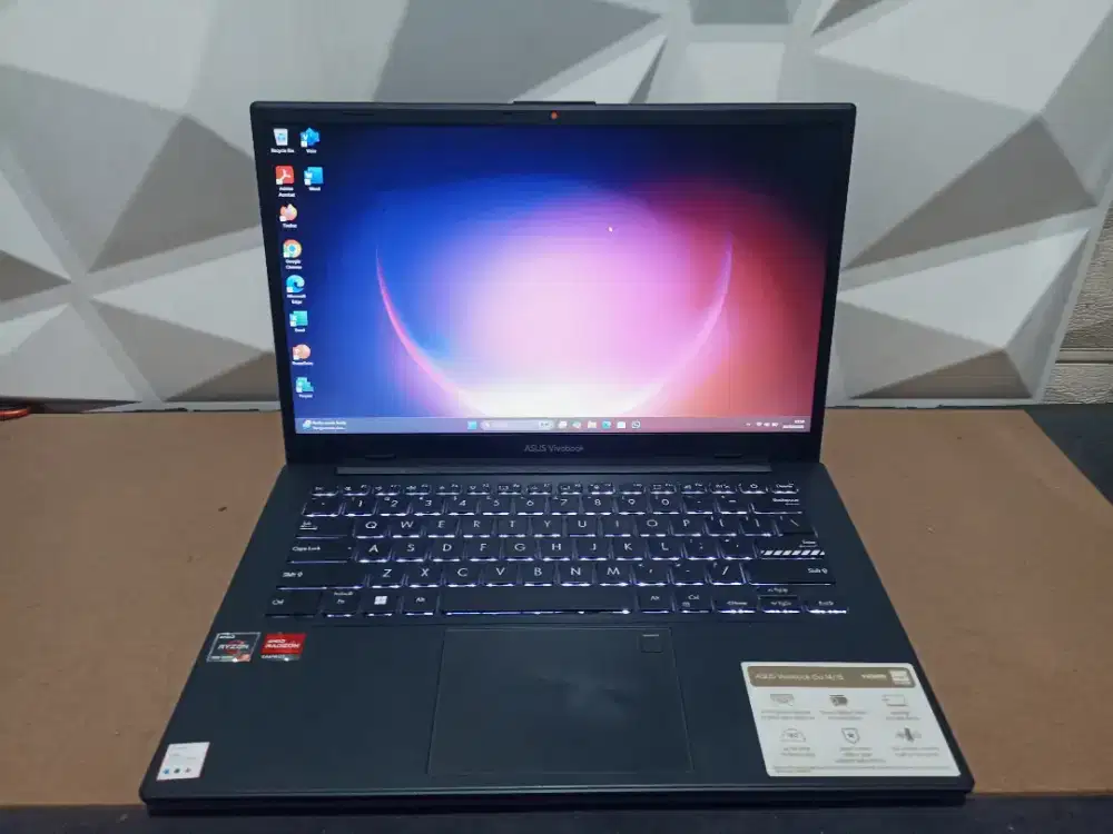 Laptop Asus Ryzen 3 7320 DDR5 Nvme