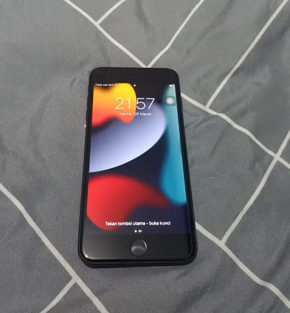 Iphone 7 Plus 128 GB Black - Batangan Mulus