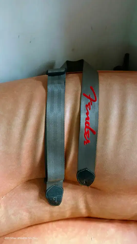 Strap gitar listrik atau akustik