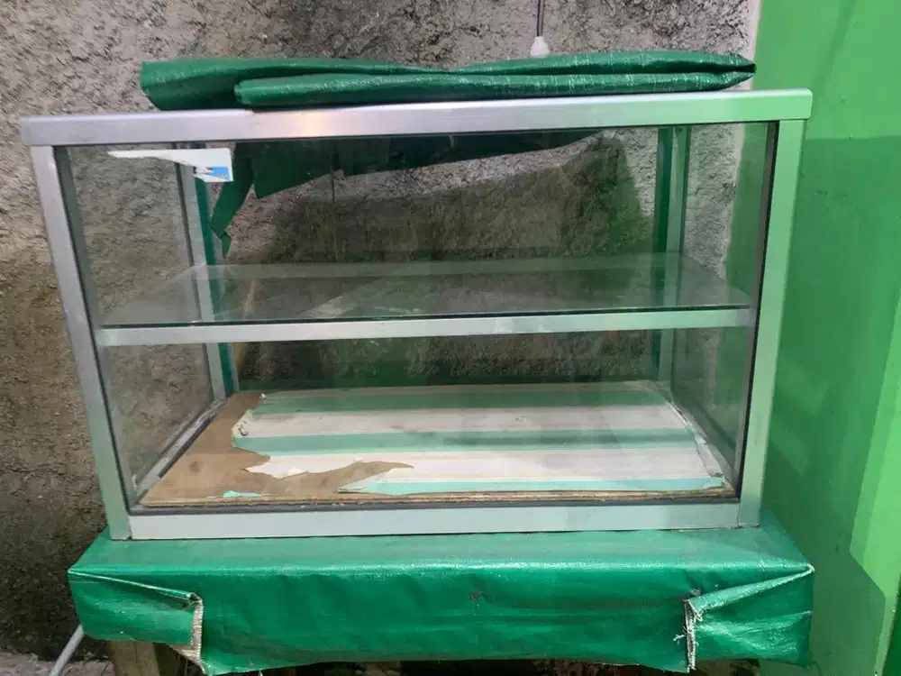 Dijual Cepat , Chiller showcase , Etalase