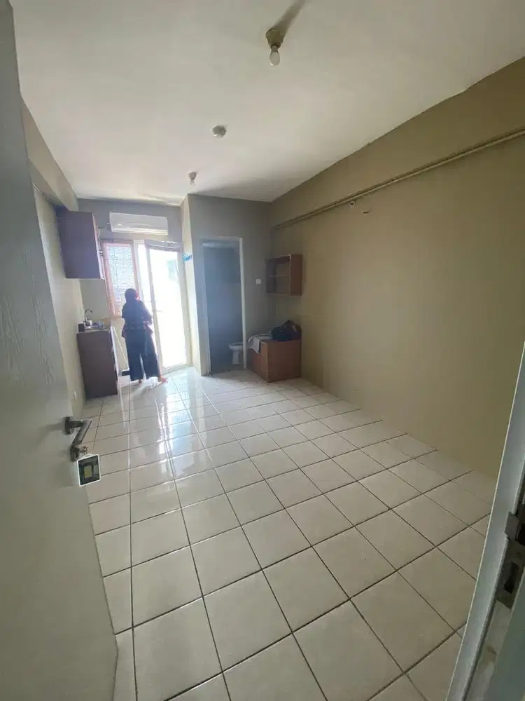 Disewakan Kamar Studio Apartemen di Green Pramuka City