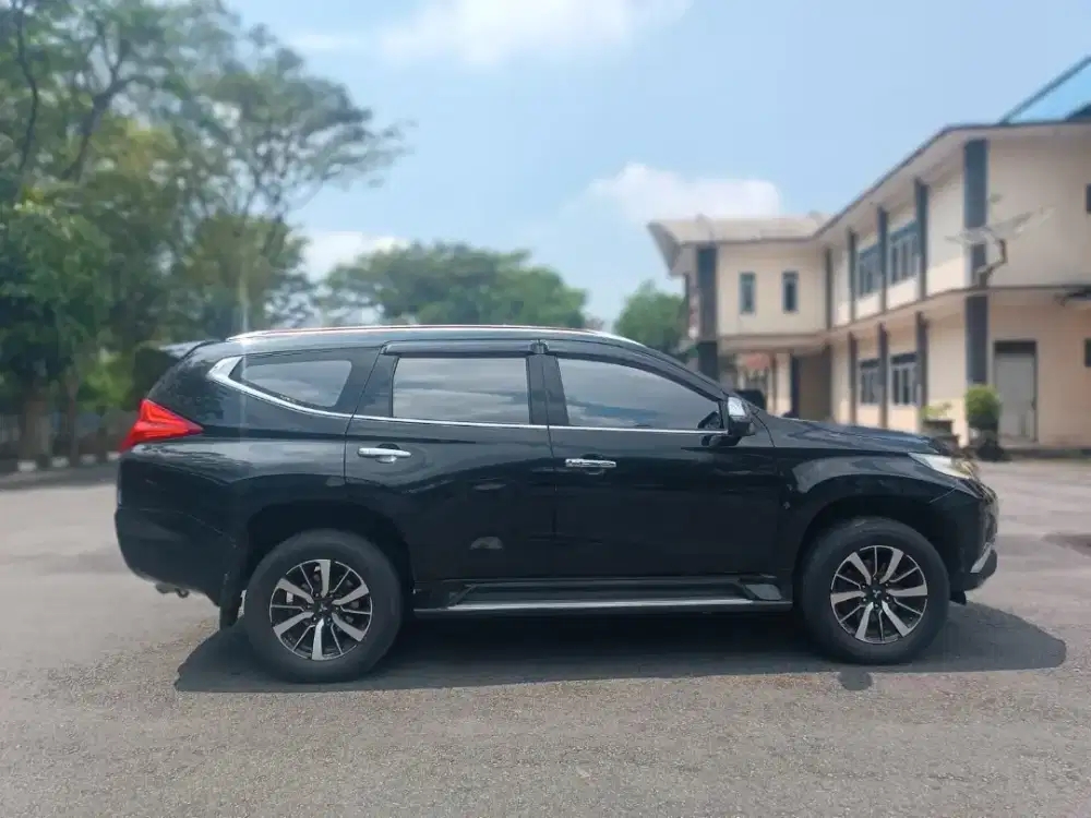 Pajero sport Dakar 4x2 istimewa