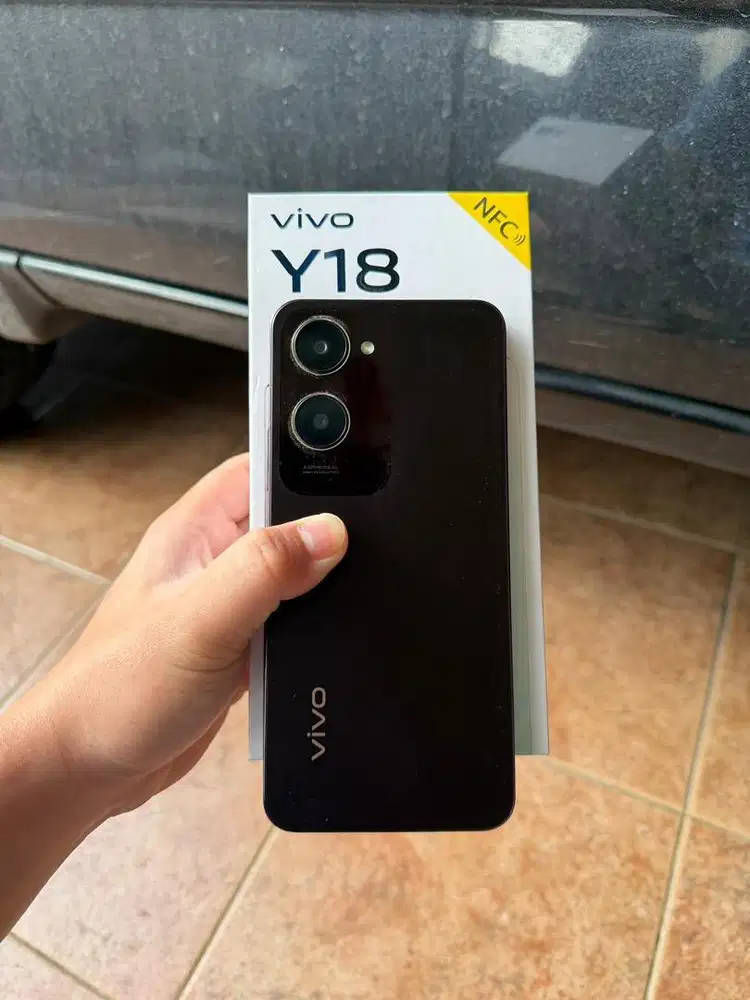 Jual cepat vivo Y18 4/64