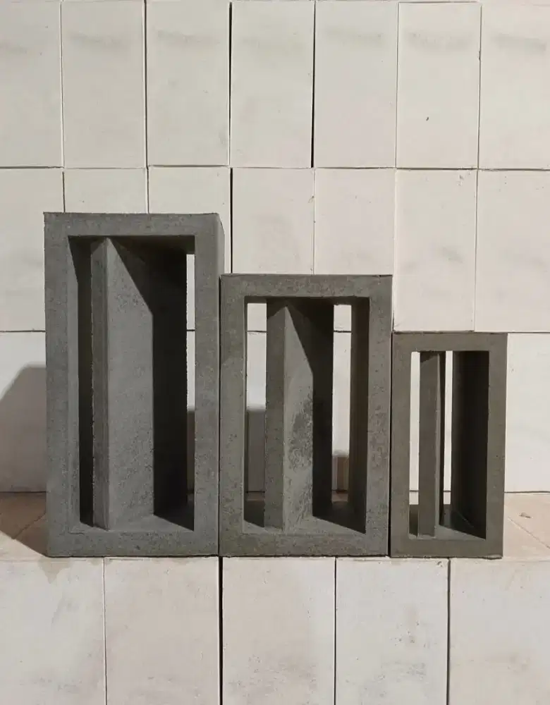 Roster beton berbagai macam motif barang