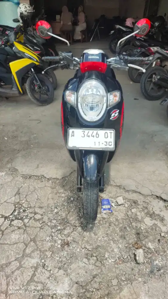 honda scoopy donat 2020 merah hitam