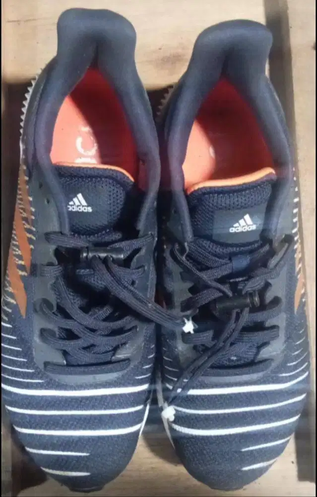 SEPATU ADIDAS RUNNING ORIGINAL SIZE 41