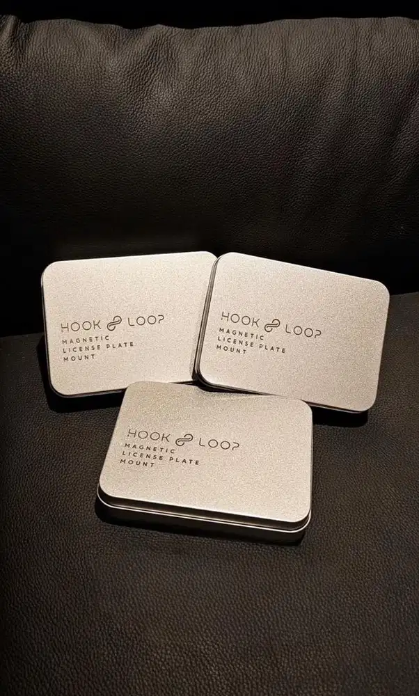 hook8loop dudukan plat mobil / motor model magnet