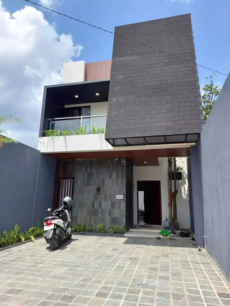 Rumah Kontemporer Bonus Furniture dekat Jalan Besi Jangkang