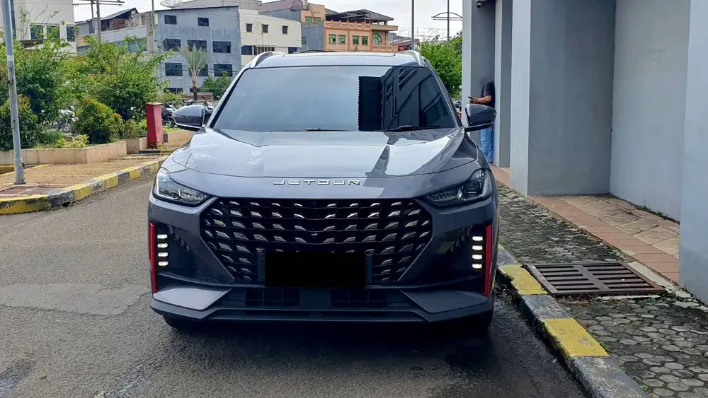 Jetour X70 Plus Inspira 1.5 Turbo Abu 2026 NIK 2025 Like New Condition