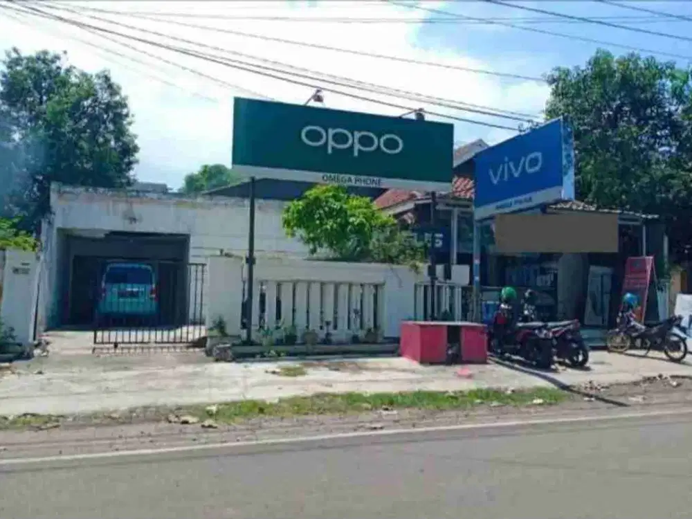 rumah lama cukup besar di semarang barat