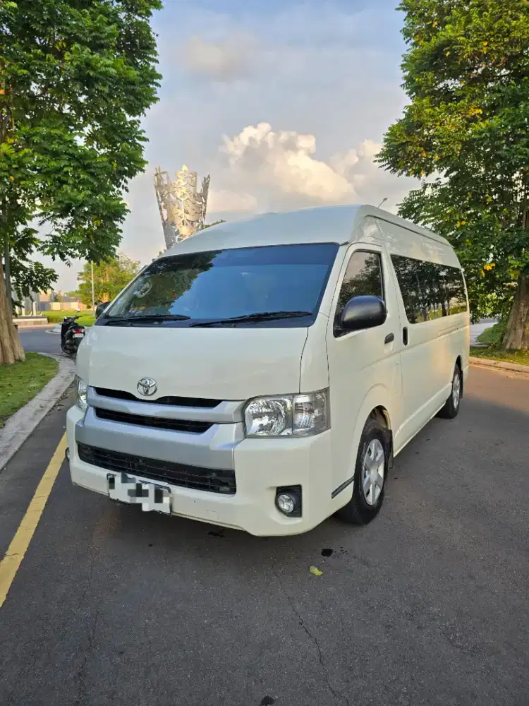 FS Toyota Hiace Commuter 2.5 Disel Manual 2019 pmk 2020 low odo