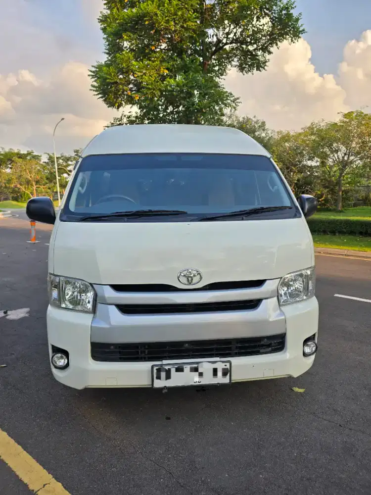 FS Toyota Hiace Commuter 2.5 Disel Manual 2019 pmk 2020 low odo