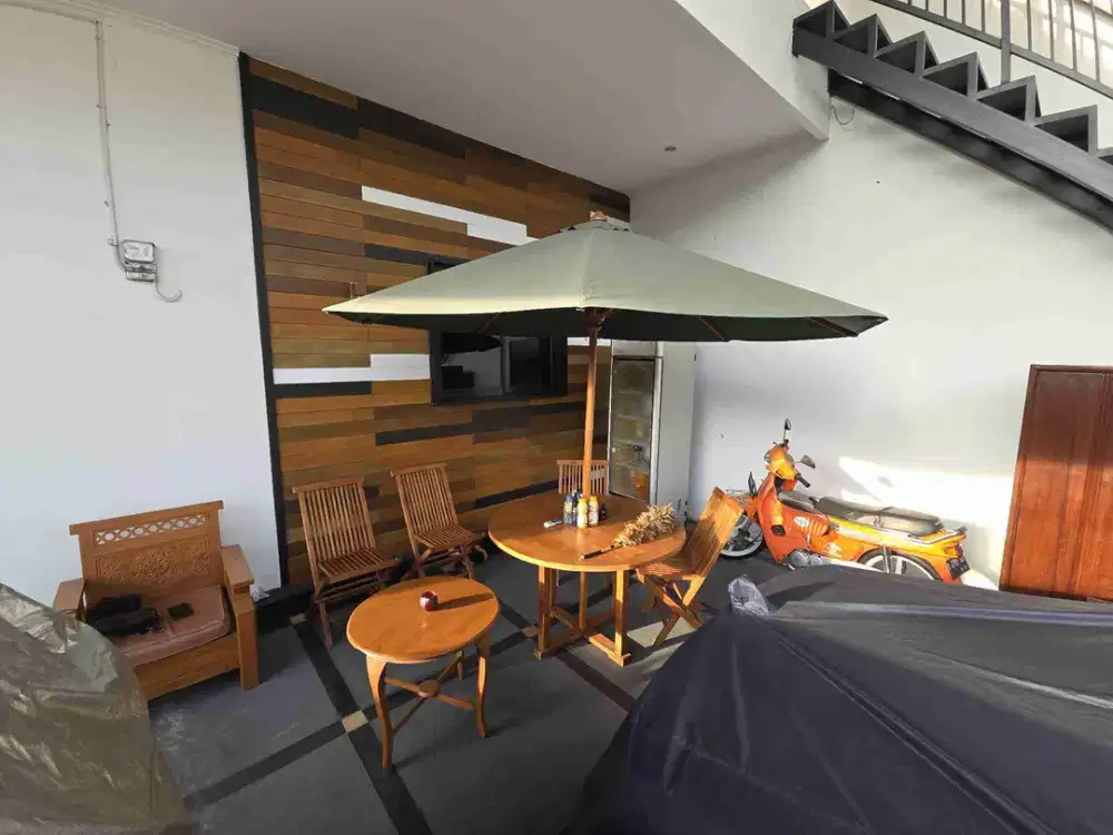 rumah bagus hoek 2 lantai siap huni di duren sawit Jakarta timur