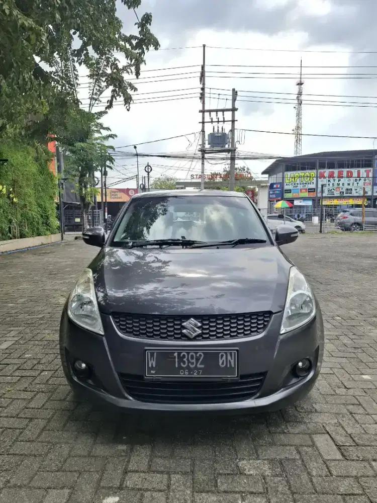 Suzuki Swift GX AT 2015 KM :60 RBan