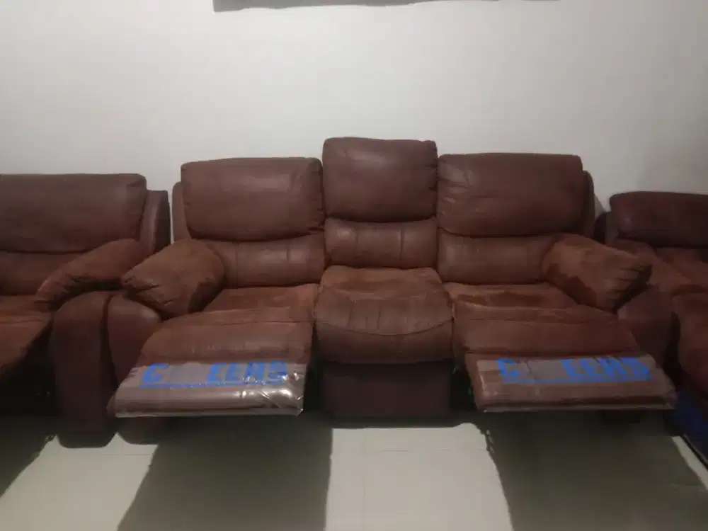 Jual sofa recliner ceer informa second
