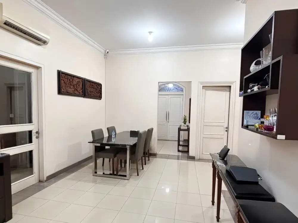 Dijual Cepat! Rumah 2 Lantai Royal Gading Mansion Luas Tanah 9 x 17 – SHM