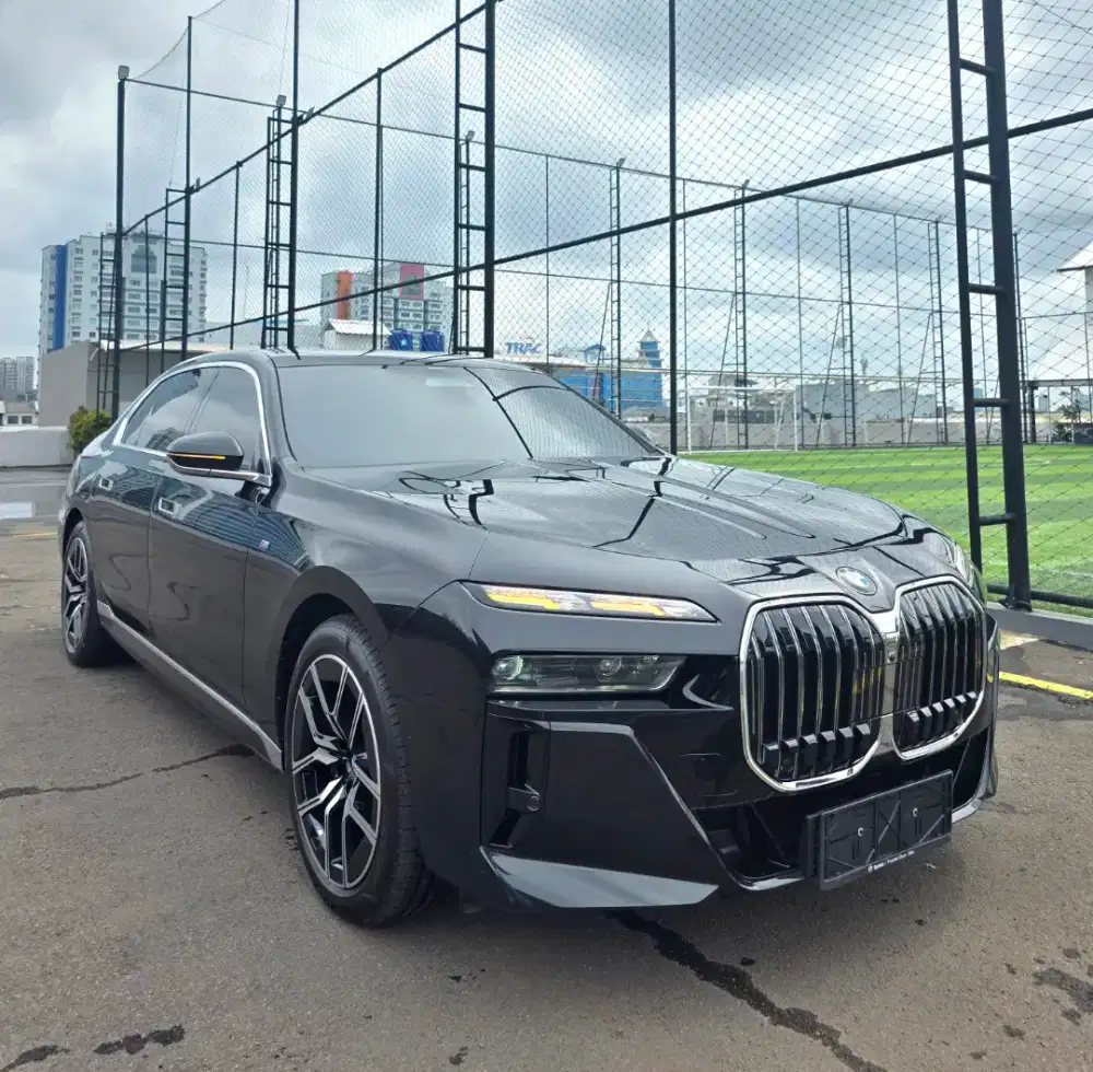[KM4.000] BMW 735LI 2023 / 2024