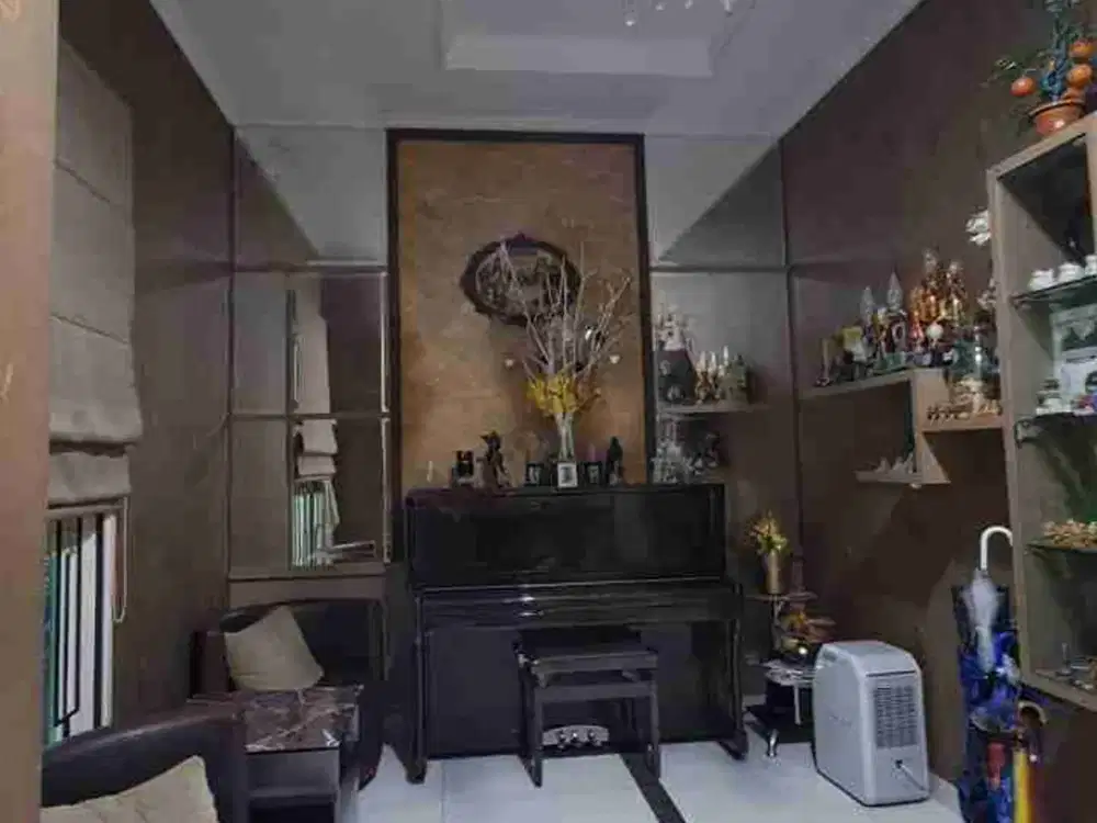 Di jual rumah di PHG