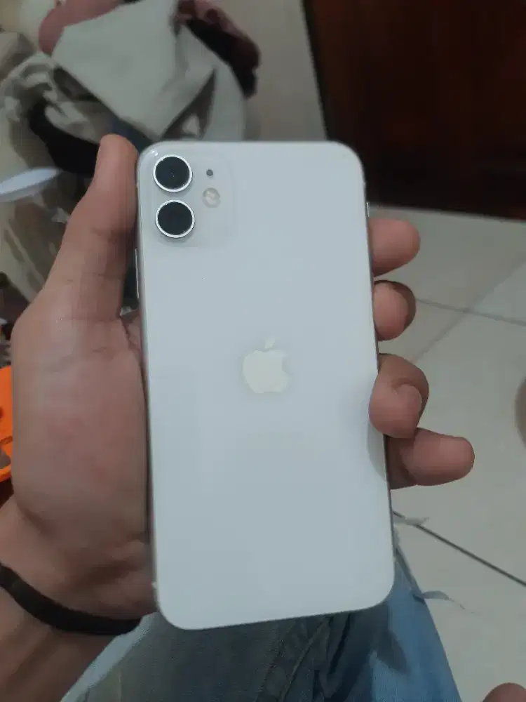 Iphone 11 256gb ibox nego tipis