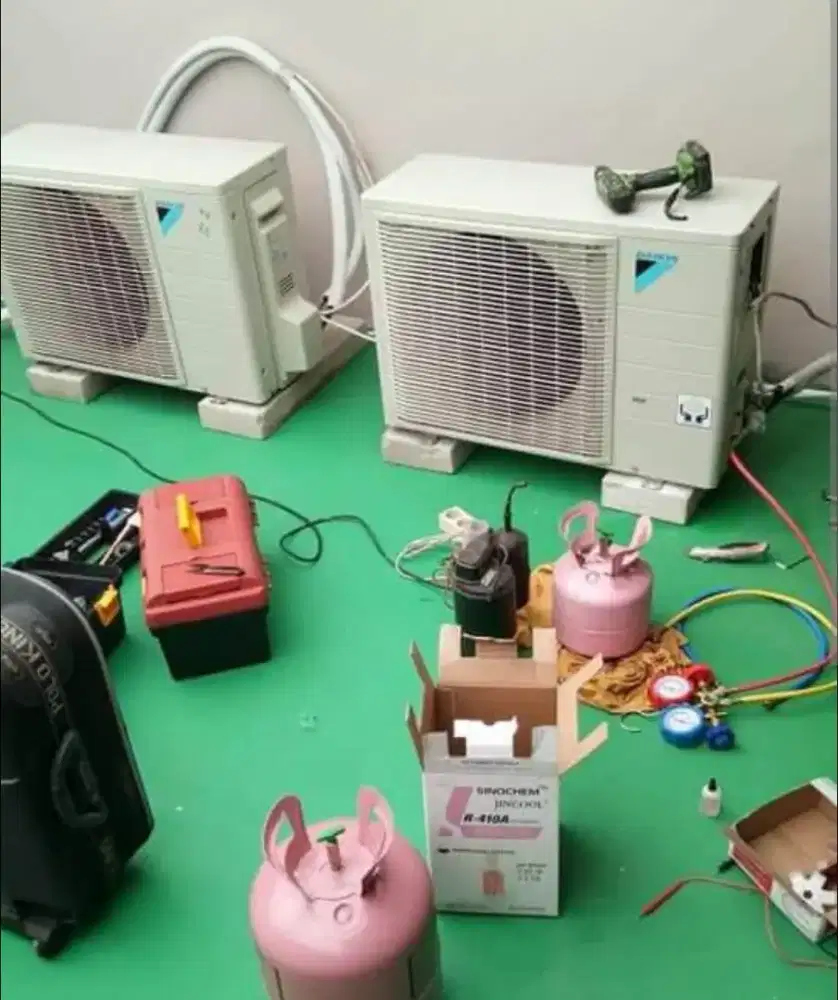 Jasa service AC,kulkas,bongkar pasang AC baru/bekas.