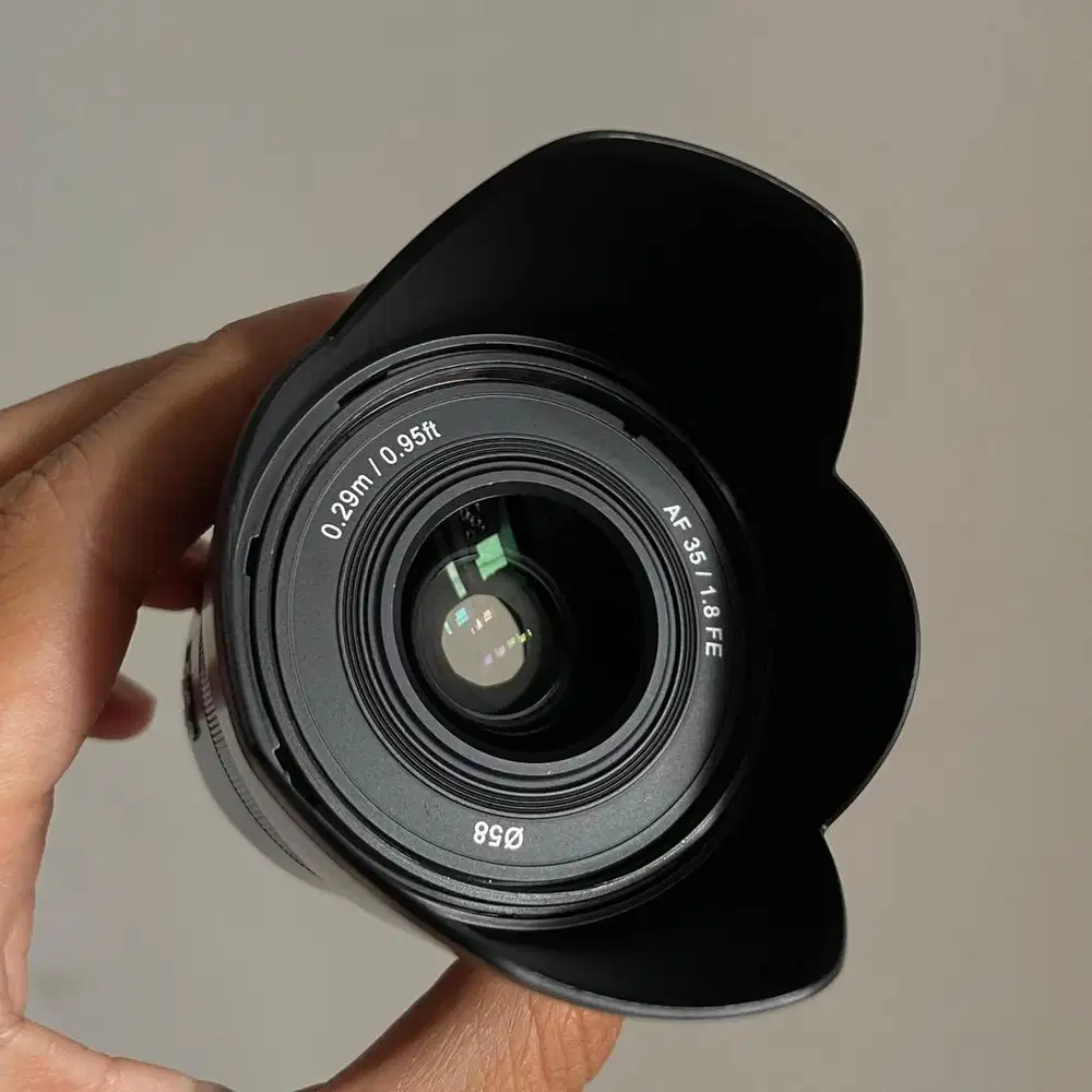 Lensa Samyang 35mm F/1.8 FE for Sony Fullframe Fullset