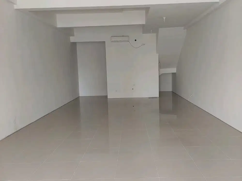 SOHO Graha Natura 3 lantai