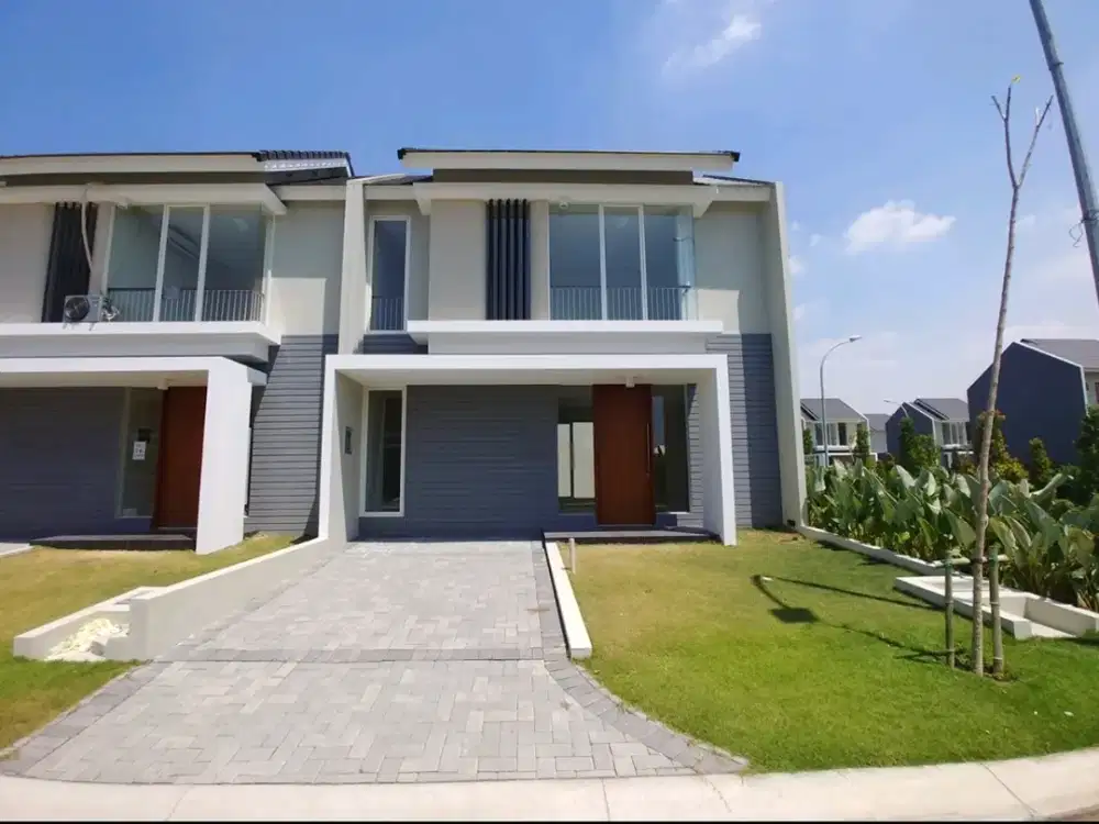Rumah 2LT Hook Semi Furnished Istimewah Northwest Park