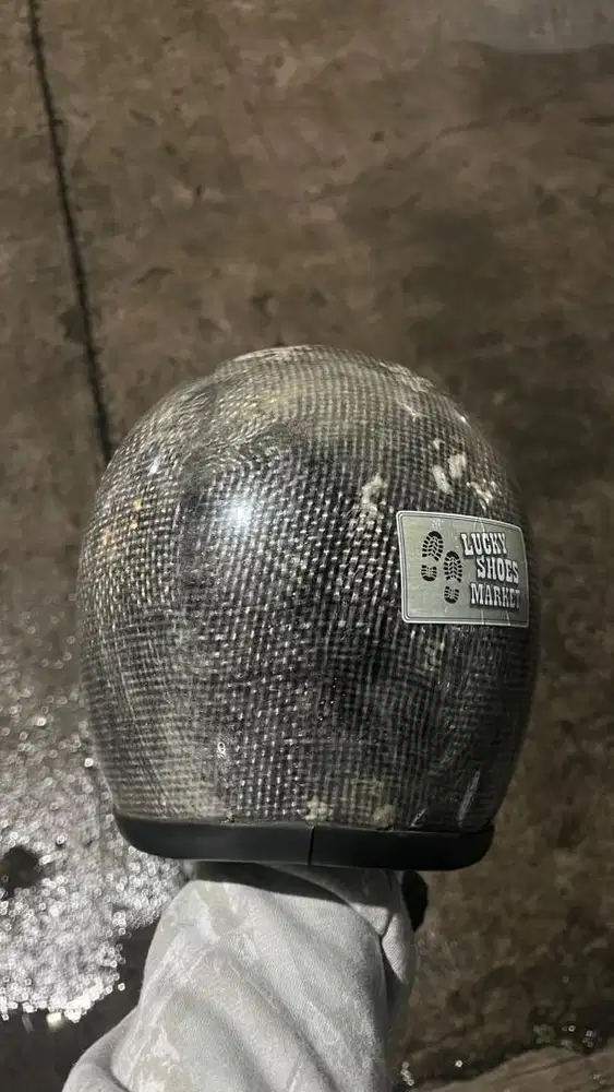 Helm slimhead carbon