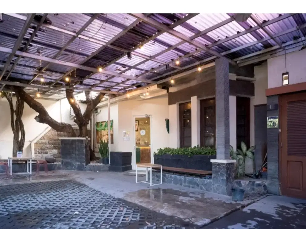 KOMERSIAL AREA GAYA KOLONIAL 3LT PUSAT KOTA SURABAYA