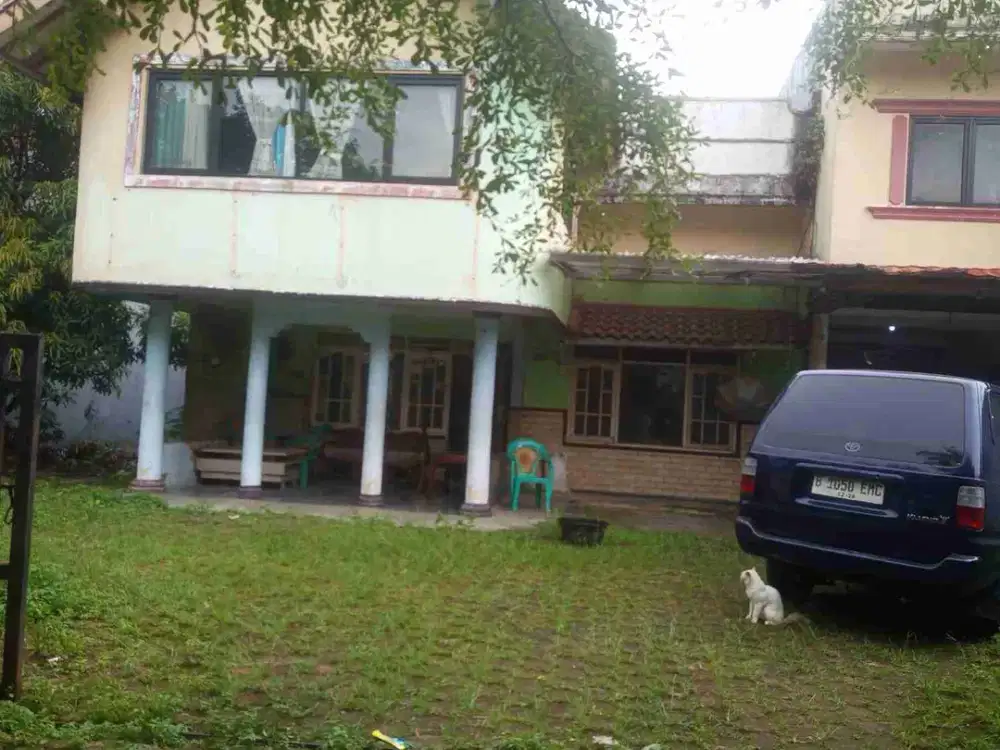 Dijual murah rumah rusak hitung tanah,luas byk pohon duren musang king, alpukat mentega diarea Cikaret, Cibinong