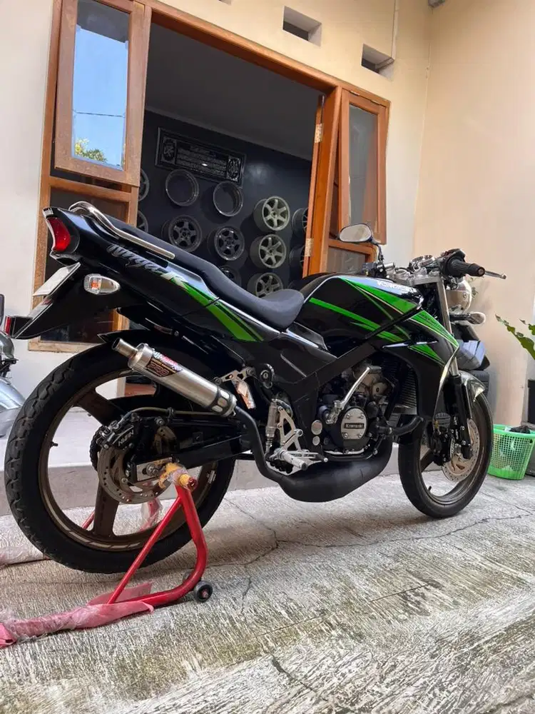 NINJA R 2015 AD SOLO