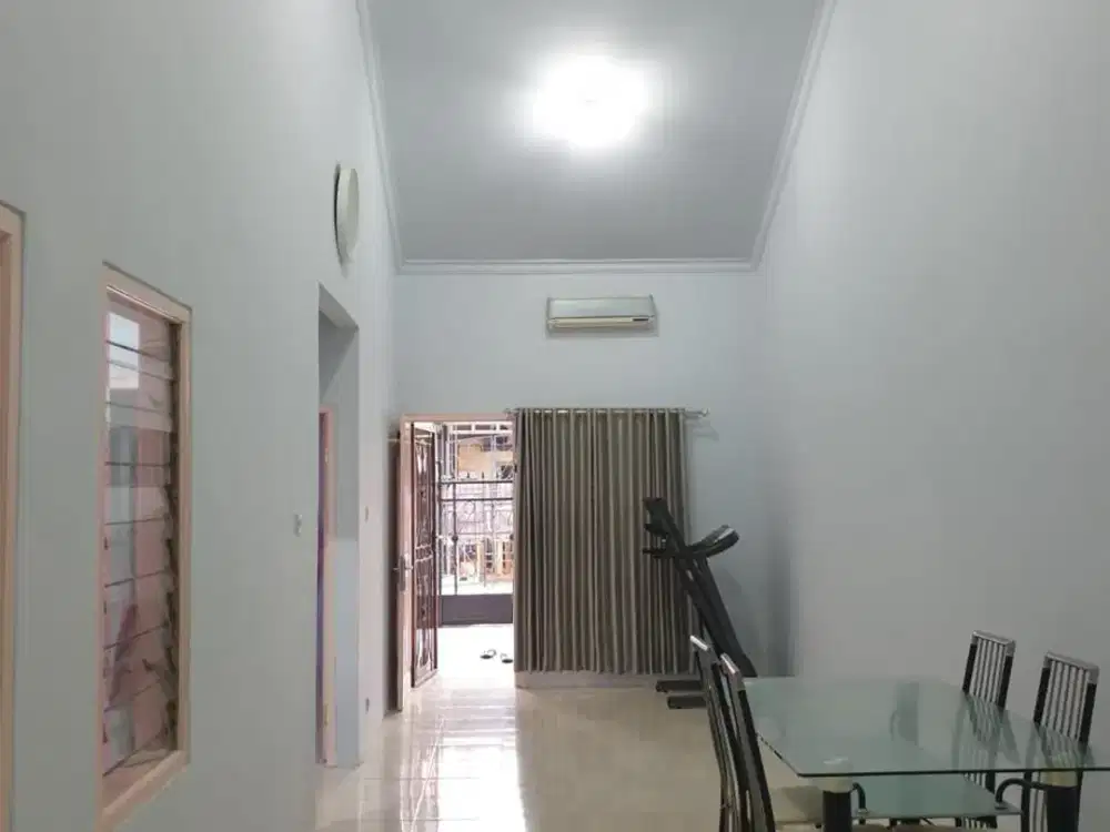 Rumah Lebar 6 Dalam Cluster di Poris Indah