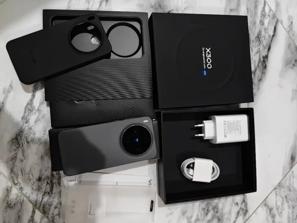 Vivo x300 256 GB baru sebulan pembelian februari 2026