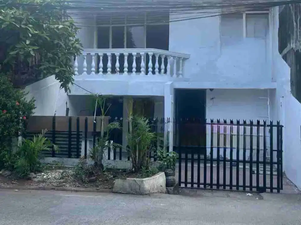 RUMAH PADEMANGAN 2 LANTAI JALAN LEBAR JAKARTA UTARA