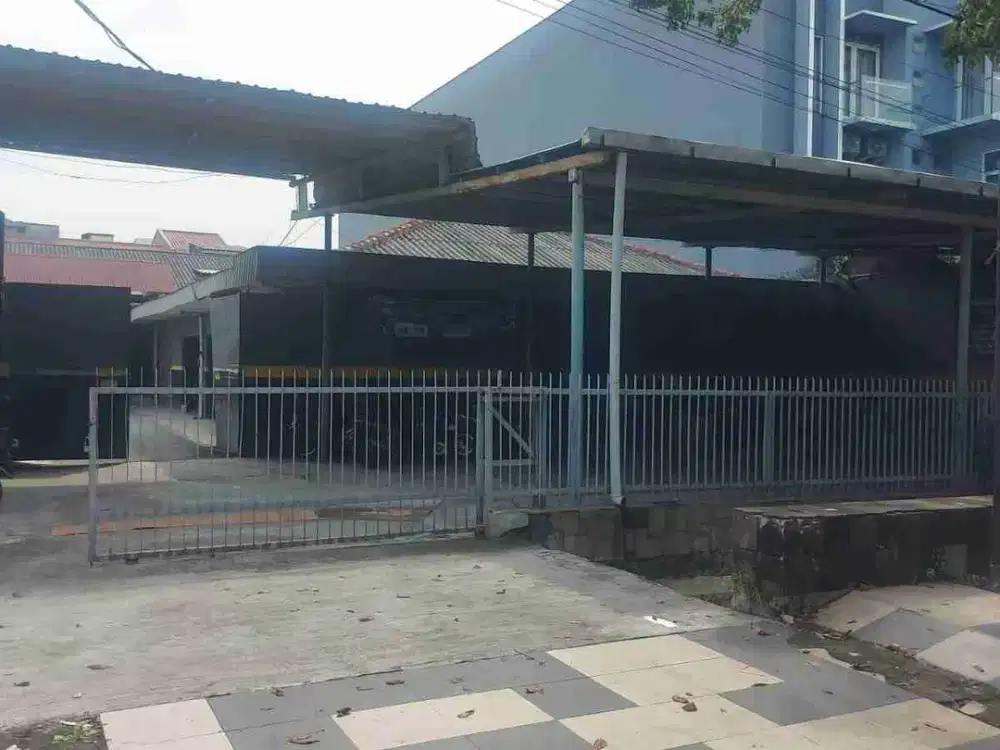 Ruang Usaha Strategis Siap Pakai Dekat Bandara di WR Supratman Semarang Barat