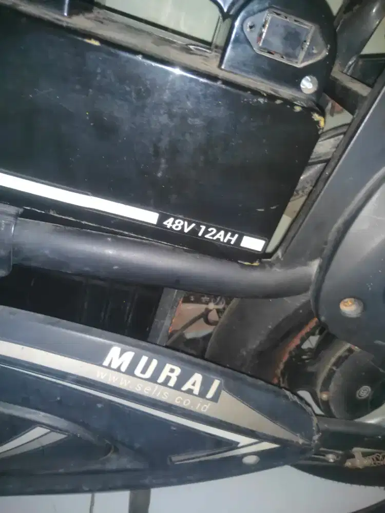 Sepeda listrik kondisi mulus