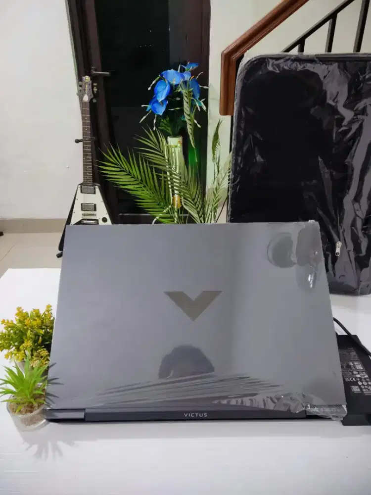 Laptop VICTUS 16 -F18 RAM 8GB+SSD 512Gb+NVIDIA RTX 3060 Mulus Terawat